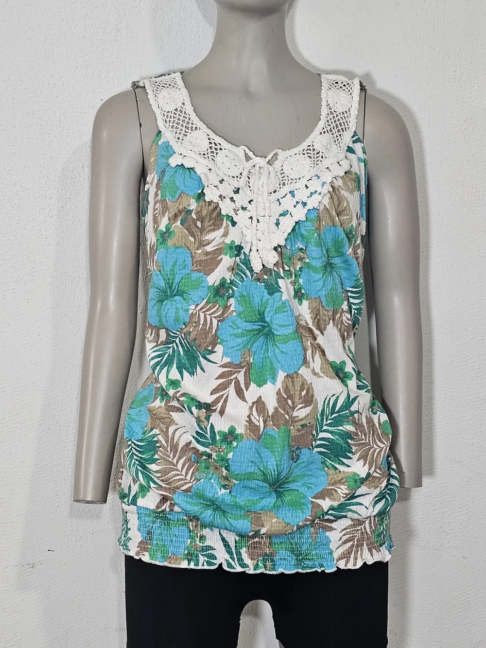 French Laundry Woman 14/16 Blue Tropical Floral Crochet Lace Tank Top Y2K Boho - Picture 3 of 10